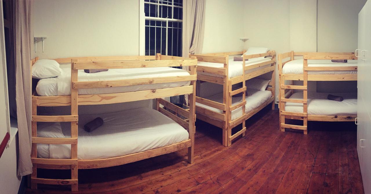 Wanderlust Backpackers Pansiyon Cape Town Dış mekan fotoğraf
