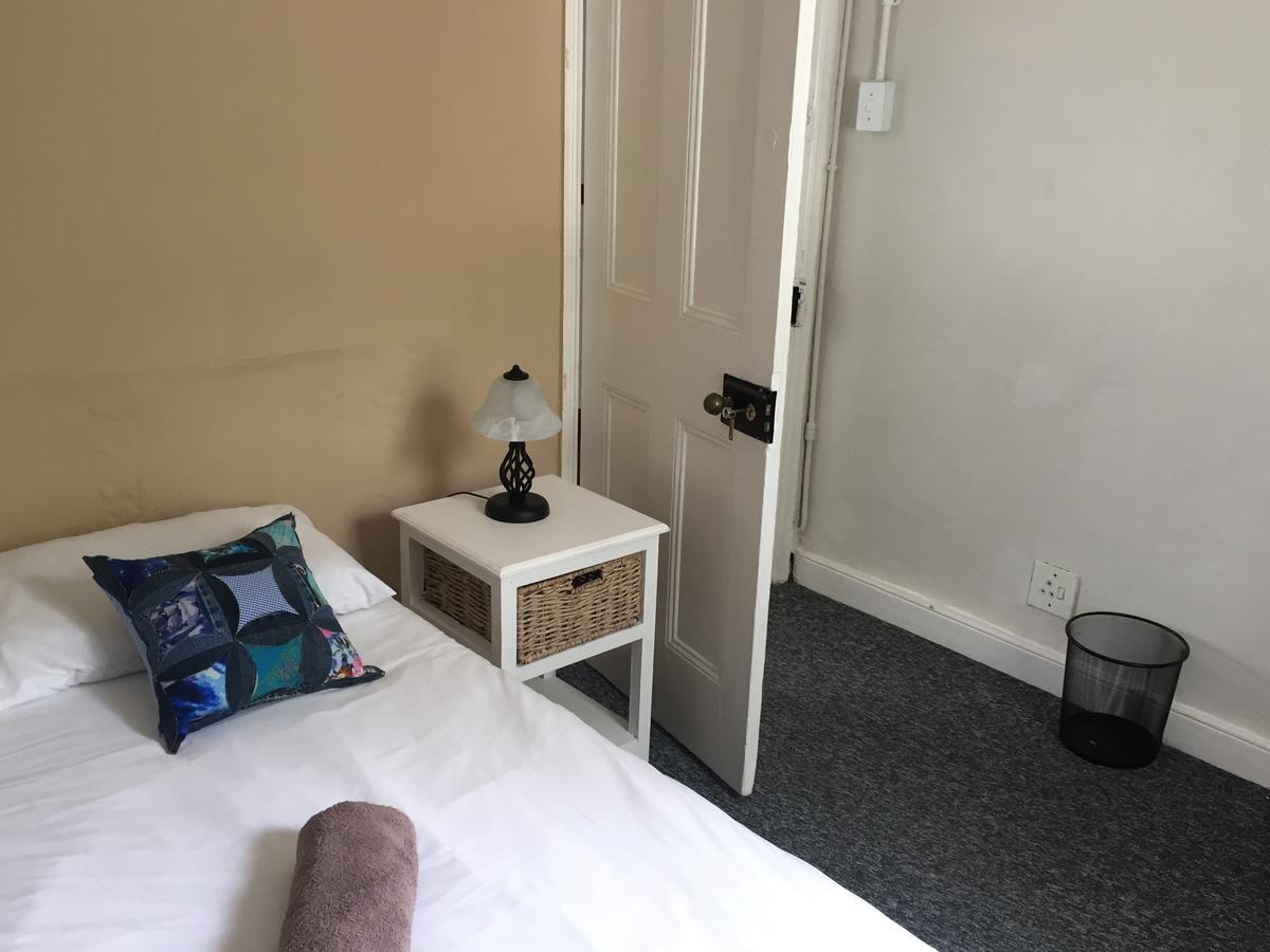 Wanderlust Backpackers Pansiyon Cape Town Dış mekan fotoğraf