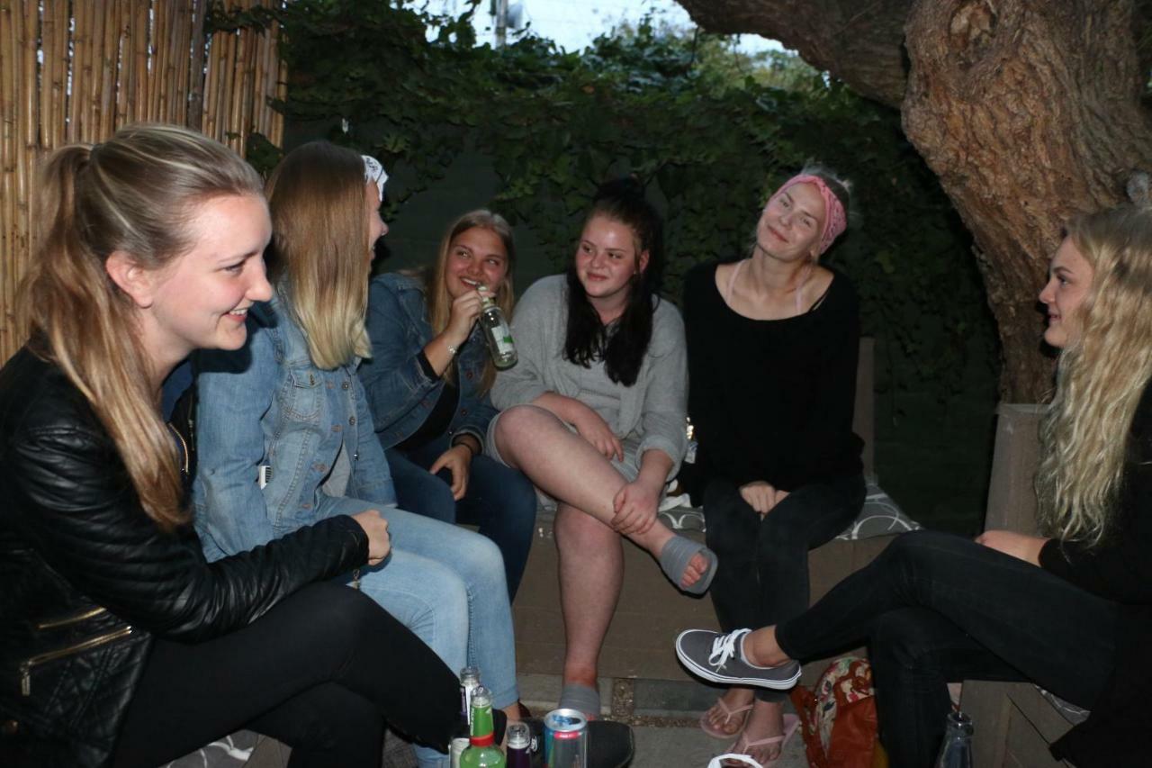 Wanderlust Backpackers Pansiyon Cape Town Dış mekan fotoğraf